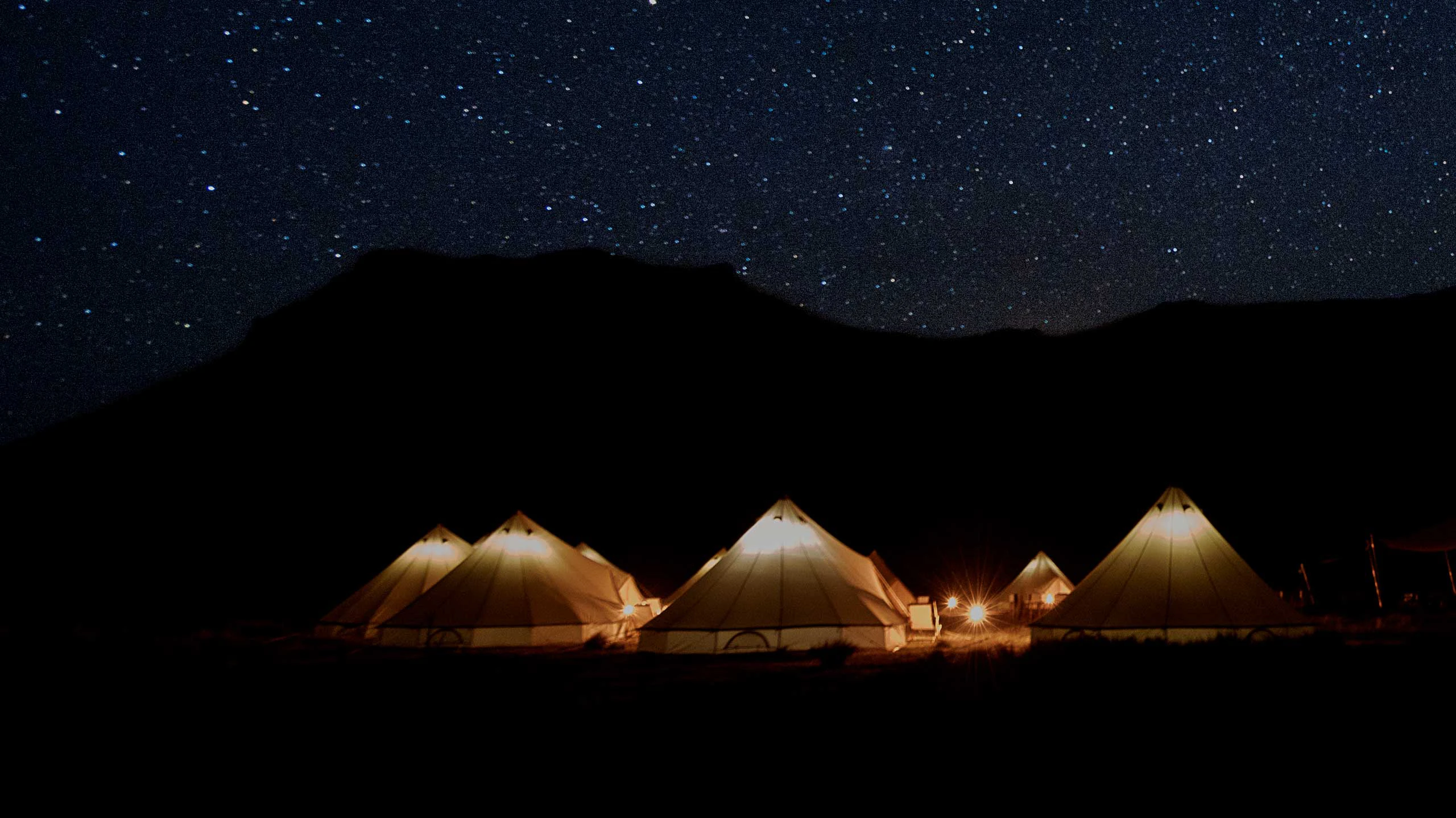 Nomadic glamping in bell tents in Argentina