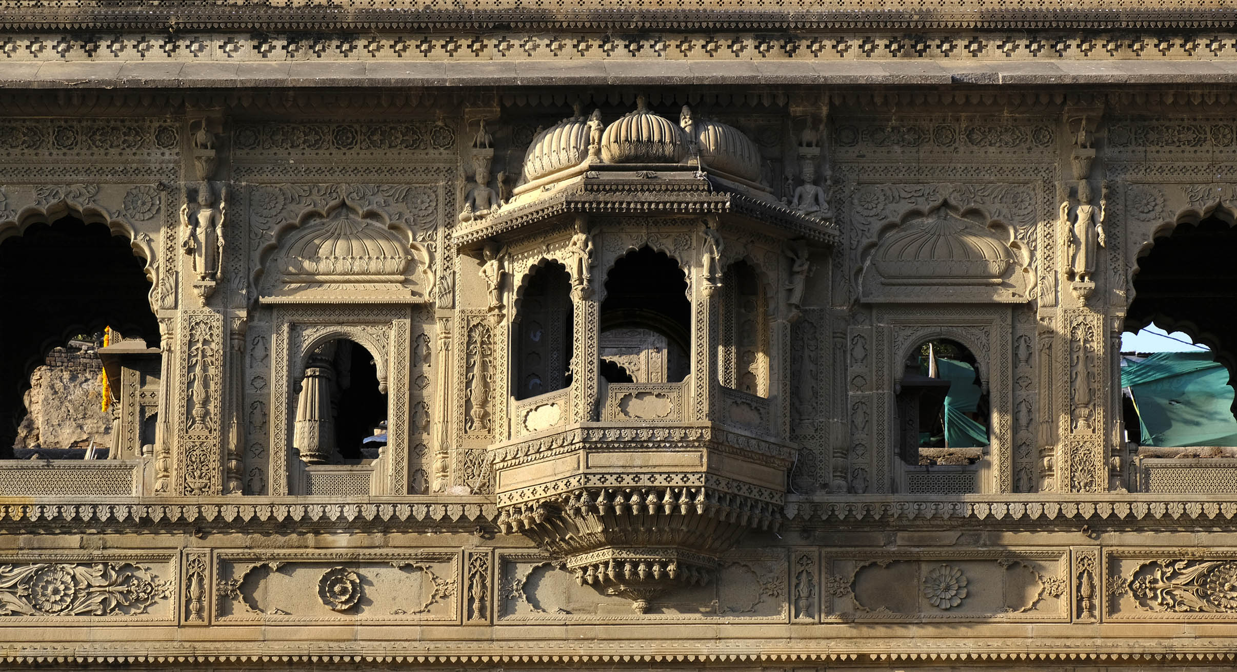 Ahilya fort detail of balcony
