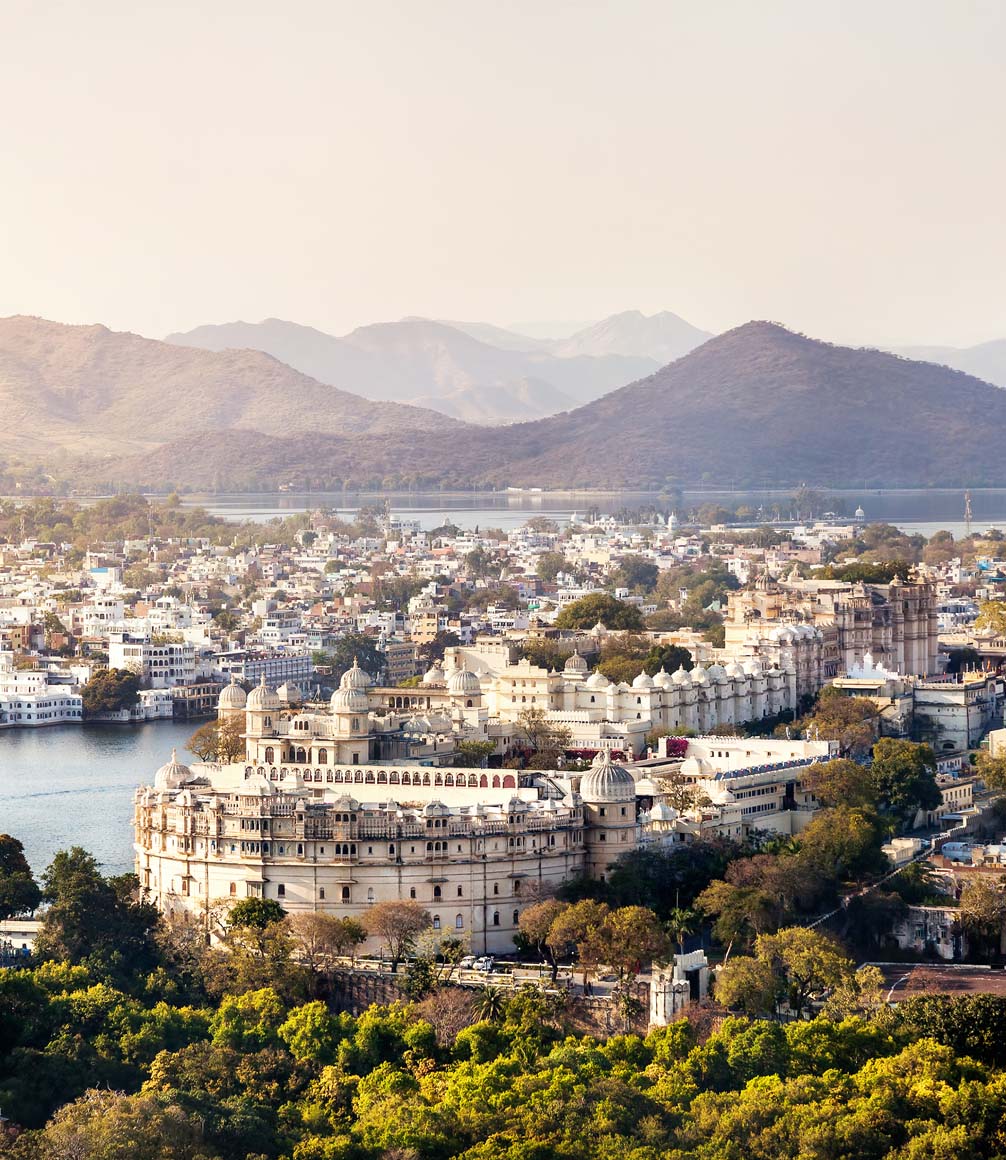 Lake Pichola and City Palace in India