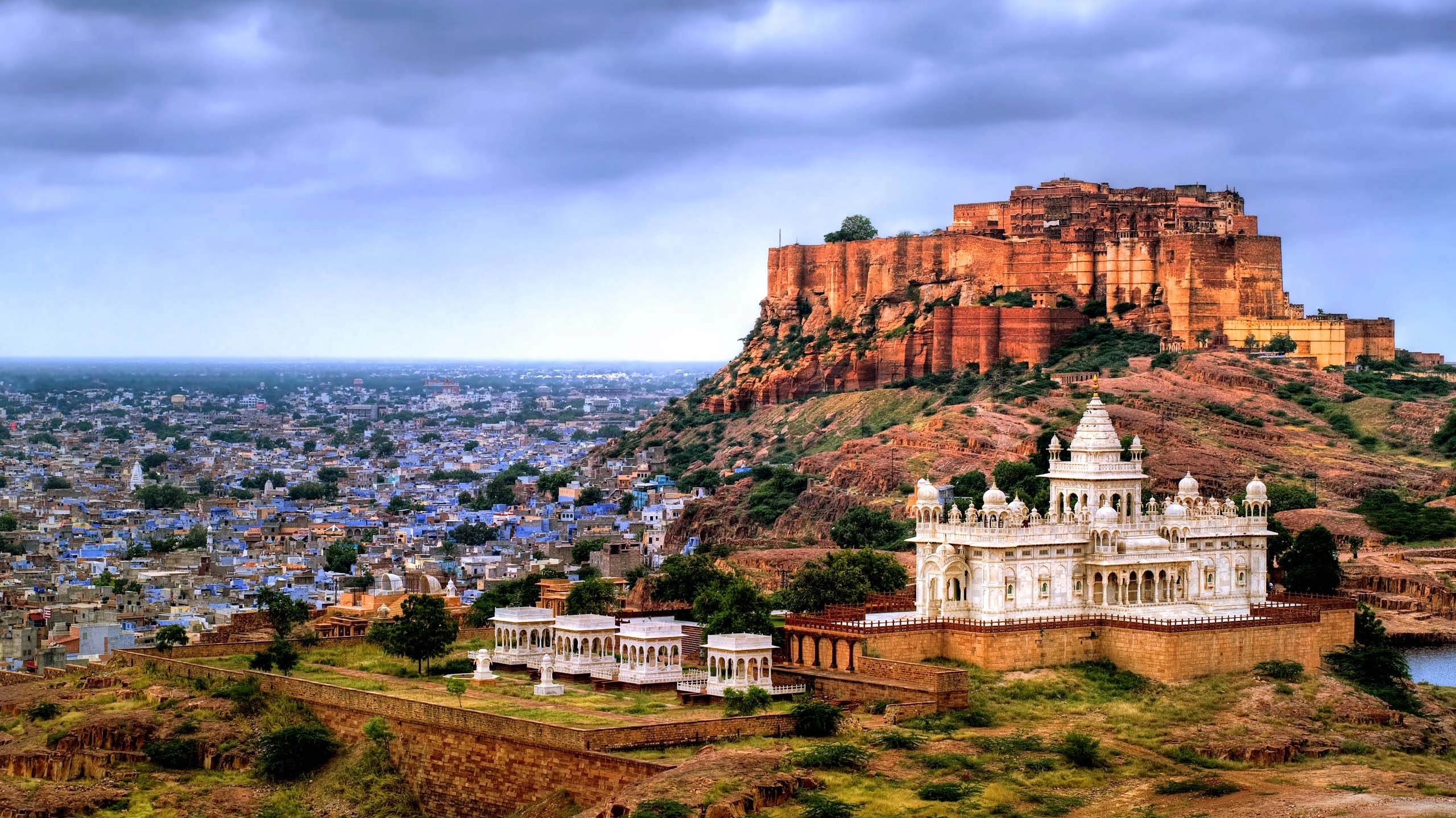 view of mehrangharh fort and jodhpur